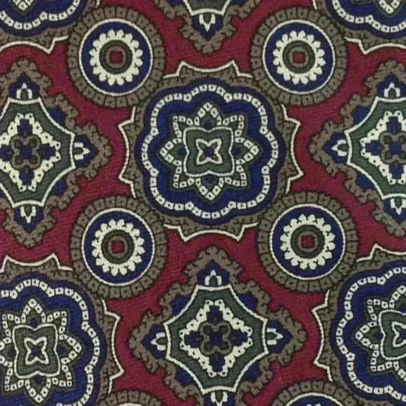 Jose A. Bank Burgundy Silk Tie 58" x 3.5" - Picture 2 of 4